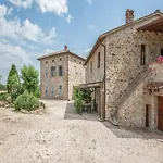 Tuscan Escape For Families 아파트 *